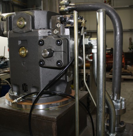 Modernisierung der Hydraulikpumpe einer Lindemann Presse